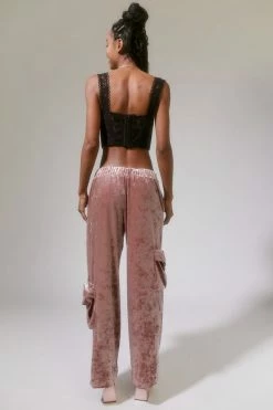 Best Pirce ???? Women's Urban Renewal Parties Remnants Sabina Velvet Cargo Pant Pink ???? -Urban Renewal shop unnamed file 1031