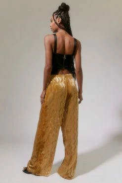 Promo ✔️ Women's Urban Renewal Parties Remnants Nell Wavy Velvet Wide Leg Pant Gold ???? 4 Promo ✔️ Women's Urban Renewal Parties Remnants Nell Wavy Velvet Wide Leg Pant Gold ???? -Urban Renewal shop unnamed file 1085