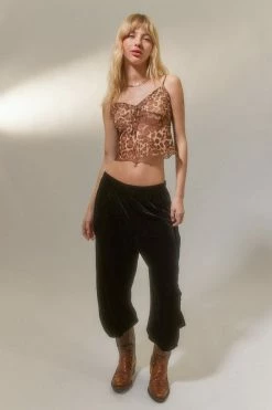 Top 10 ???? Women's Urban Renewal Parties Remade Velvet Pull-On Pant Black ????