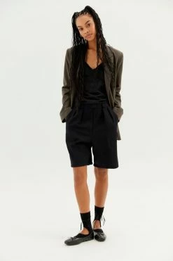 Discount ✨ Women's Urban Renewal Remade Solid Suiting Short Black ???? -Urban Renewal shop unnamed file 1120