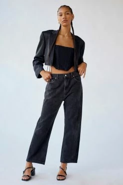 Outlet ???? Women's Urban Renewal Vintage Levi’s 505 Jean Black ????