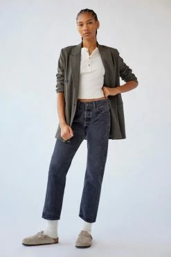 New ???? Women's Urban Renewal Vintage Levi’s 501 Jean Black ⌛