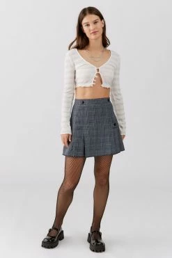 Cheap ✔️ Women's Urban Renewal Vintage Plaid Pleated Mini ???? Skirt Grey ???? 4 Cheap ✔️ Women's Urban Renewal Vintage Plaid Pleated Mini ???? Skirt Grey ???? -Urban Renewal shop unnamed file 1193