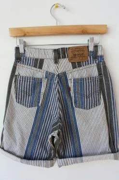 Deals ???? Women's Vintage Levi's 580 Striped Denim Capris Indigo ???? 4 Deals ???? Women's Vintage Levi's 580 Striped Denim Capris Indigo ???? -Urban Renewal shop unnamed file 1363