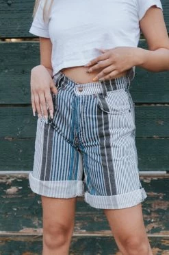 Deals ???? Women's Vintage Levi's 580 Striped Denim Capris Indigo ???? 6 Deals ???? Women's Vintage Levi's 580 Striped Denim Capris Indigo ???? -Urban Renewal shop unnamed file 1365