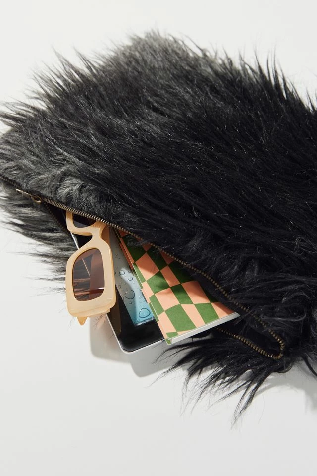 Urban Renewal Remnants Fuzzy Clutch Bag Outlet ???? Women's Urban Renewal Remnants Fuzzy Clutch Bag Black ???? -Urban Renewal shop unnamed file 1492