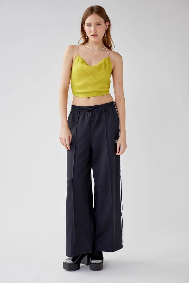 Urban Renewal Parties Remnants Sybil Chain Strap Halter Top New ???? Women's Urban Renewal Parties Remnants Sybil Chain Strap Halter Top Light Green ???? -Urban Renewal shop unnamed file 193