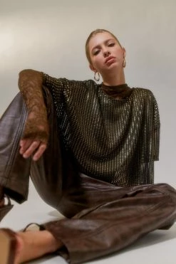 Promo ???? Women's Urban Renewal Parties Remnants Elvia Metallic Boxy Crop Top Black ???? -Urban Renewal shop unnamed file 236