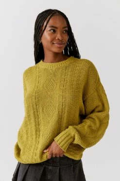 Promo ???? Women's Urban Renewal Remade Overdyed Solid Sweater Green ????