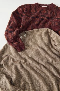 Brand new ???? Women's Urban Renewal Vintage Printed Sweater 2-Pack WARM ✔️