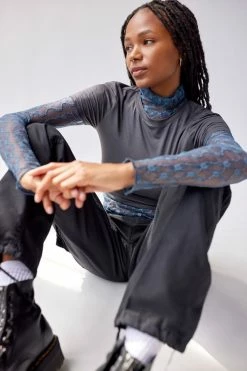 Best Sale ???? Women's Urban Renewal Remnants Slinky Baby Tee Charcoal ???? 4 Best Sale ???? Women's Urban Renewal Remnants Slinky Baby Tee Charcoal ???? -Urban Renewal shop unnamed file 391