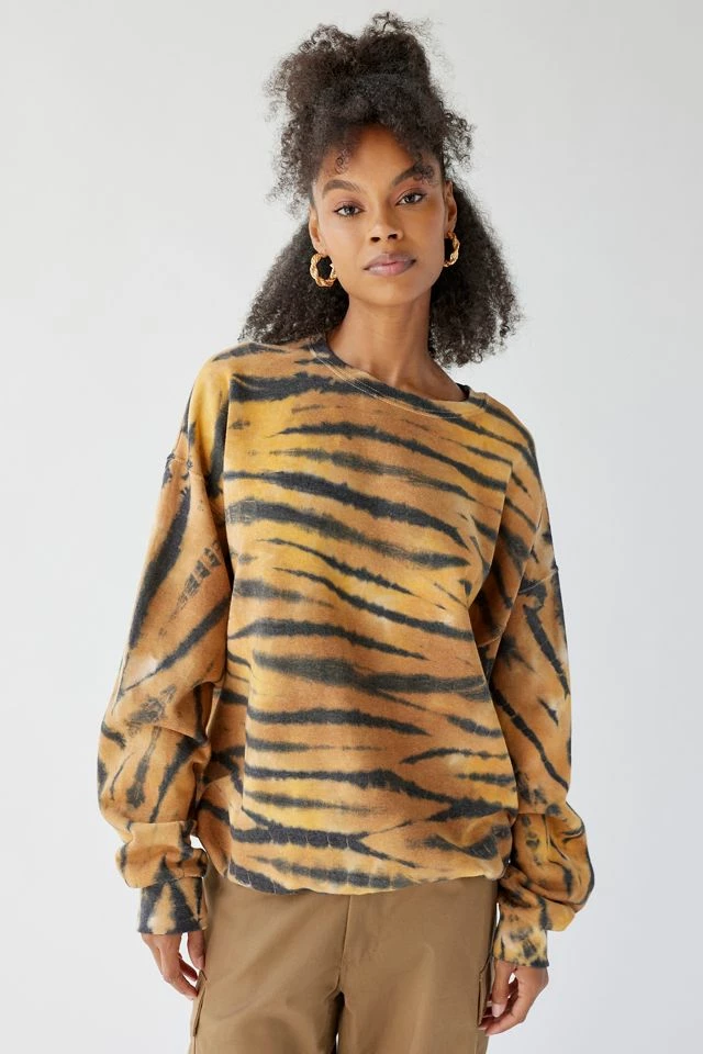 Urban Renewal Remade Tiger Dye Crew Neck Sweatshirt Flash Sale ⌛ Women's Urban Renewal Remade Tiger Dye Crew Neck Sweatshirt Brown ⌛ -Urban Renewal shop unnamed file 431