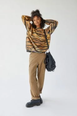 Flash Sale ⌛ Women's Urban Renewal Remade Tiger Dye Crew Neck Sweatshirt Brown ⌛ 4 Flash Sale ⌛ Women's Urban Renewal Remade Tiger Dye Crew Neck Sweatshirt Brown ⌛ -Urban Renewal shop unnamed file 433