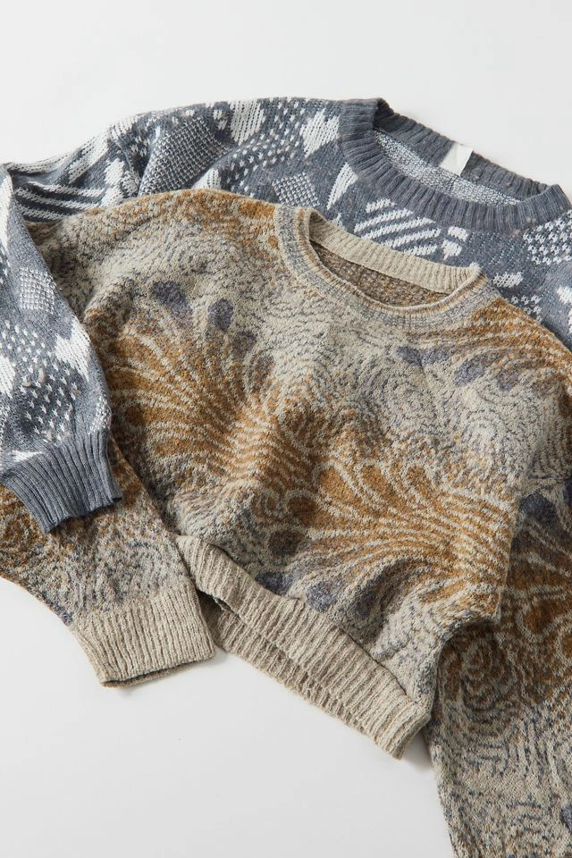 Urban Renewal Vintage Printed Cropped Sweater New ???? Women's Urban Renewal Vintage Printed Cropped Sweater LIGHT NEUTRALS ⭐ -Urban Renewal shop unnamed file 443