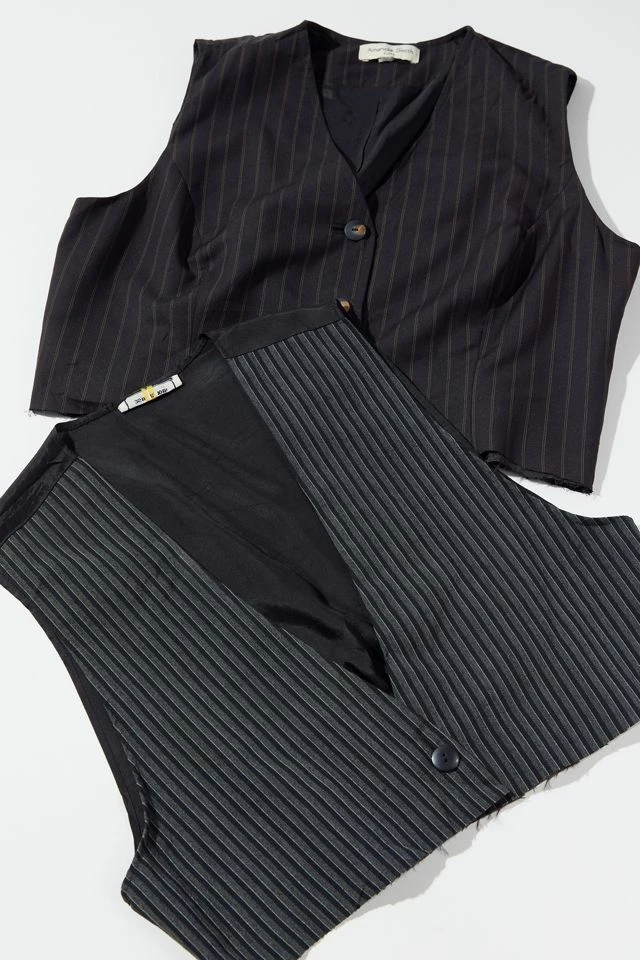 Urban Renewal Remade Raw Cropped Pinstripe Vest Budget ???? Women's Urban Renewal Remade Raw Cropped Pinstripe Vest Black ???? -Urban Renewal shop unnamed file 464