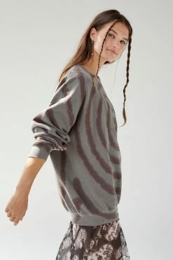 New ???? Women's Urban Renewal Remade Swirl Dye Tech Crew Neck Sweatshirt Grey ???? -Urban Renewal shop unnamed file 481