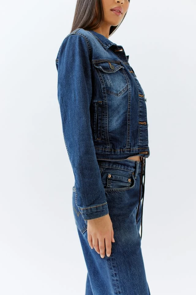 Urban Renewal Vintage Fitted Gummy Denim Trucker Jack New ???? Women's Urban Renewal Vintage Fitted Gummy Denim Trucker Jack Indigo ???? -Urban Renewal shop unnamed file 723