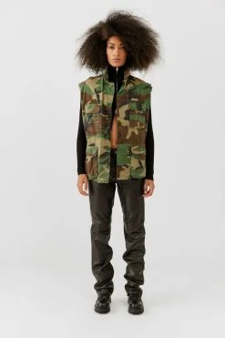 Hot Sale ???? Women's Urban Renewal Remade Camo Raw Cut Sleeveless Vest Green ✔️ 4 Hot Sale ???? Women's Urban Renewal Remade Camo Raw Cut Sleeveless Vest Green ✔️ -Urban Renewal shop unnamed file 750