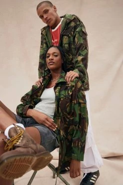 Outlet ???? Women's Urban Renewal Vintage British Camo Field Jacket Green ✔️