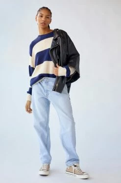 Best reviews of ???? Women's Urban Renewal Vintage Levi’s 550 Jean Vintage Denim LIght ????